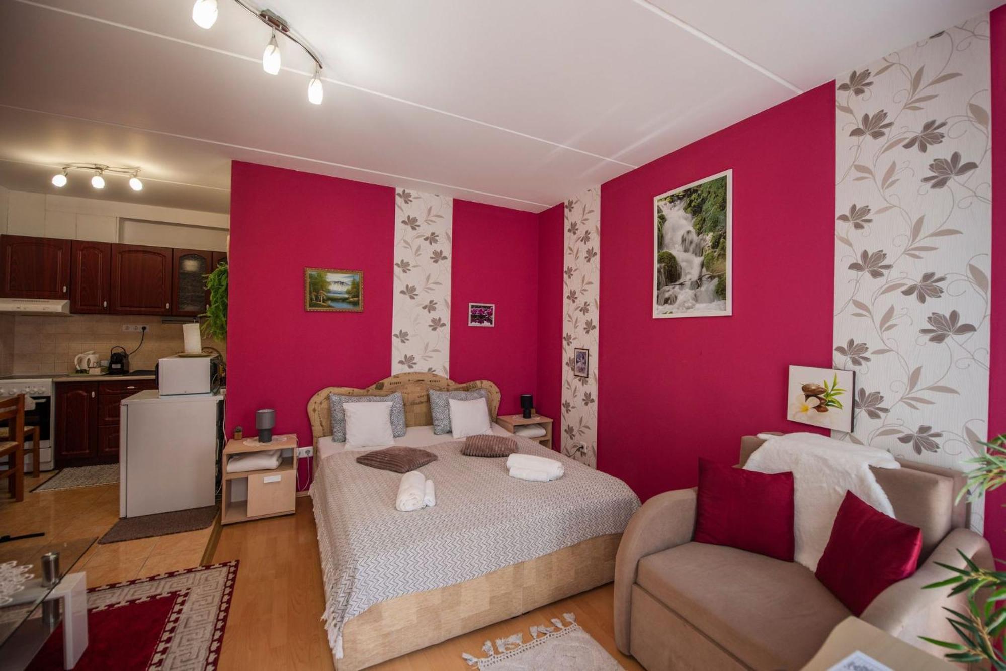 Inci Apartman Печ Экстерьер фото